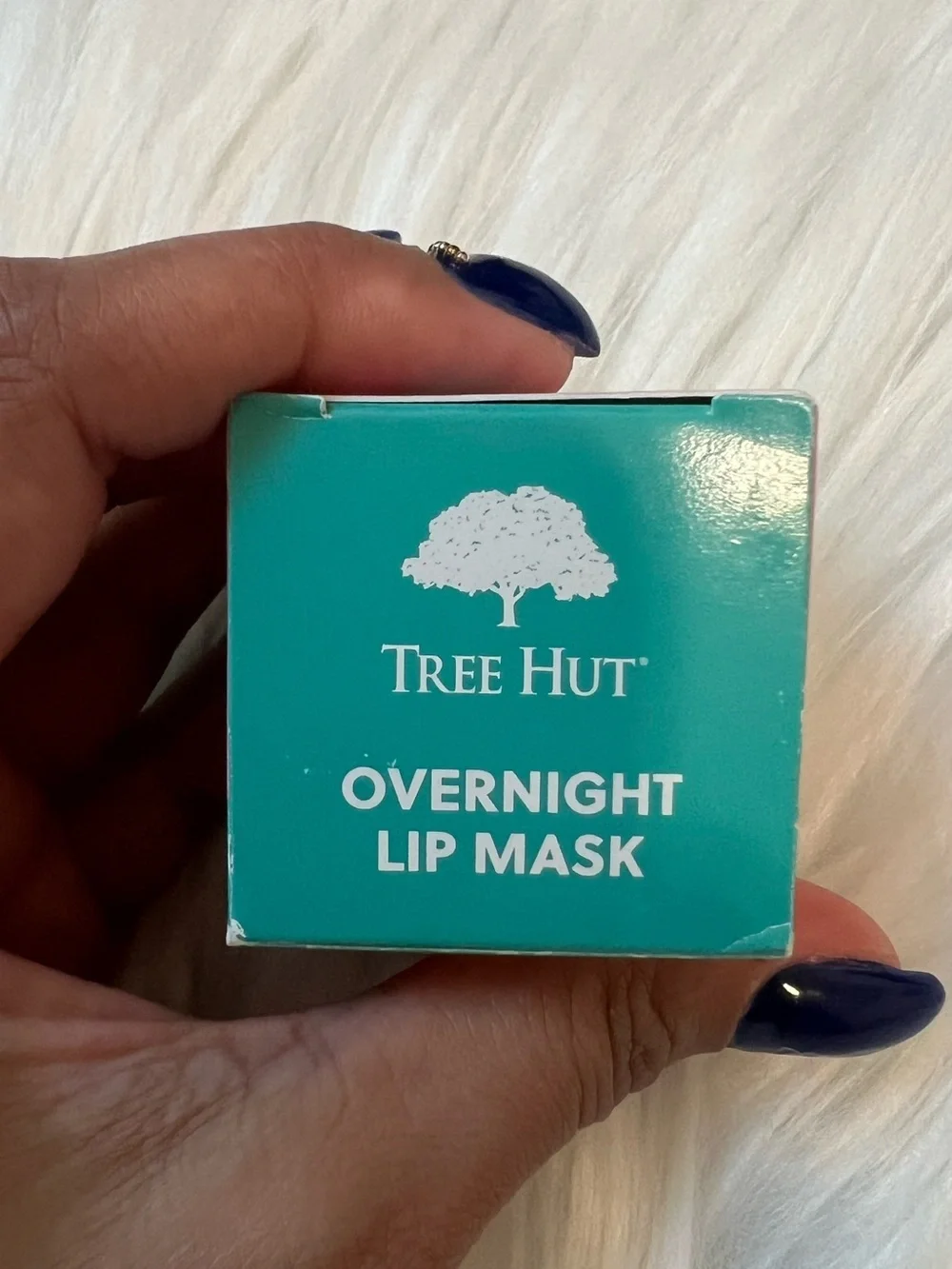 tree hut $35 new